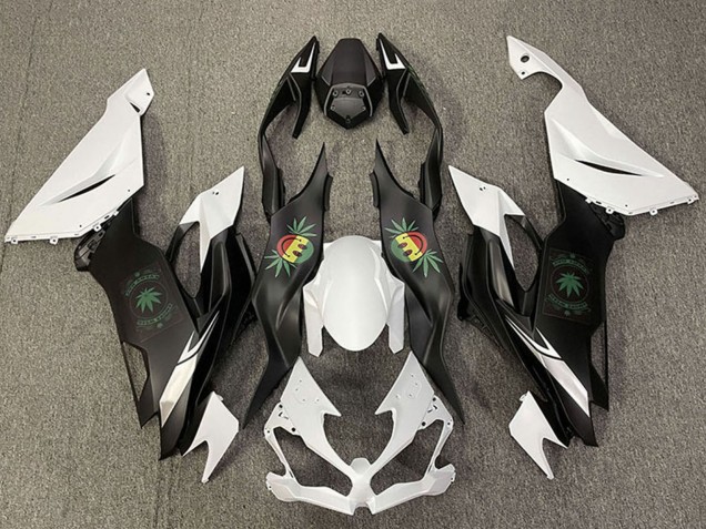 Acquista Carene Moto Kawasaki ZX6R 2019-2022 - Bianco Nero Faccina Felice