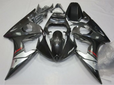 Acquista Carene Moto Yamaha R6 2005 - Nero Lucido Argento