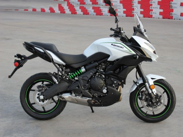Acquista Carene Moto Kawasaki Versys 650 2015-2020 - Bianco
