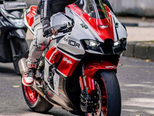 Acquista Carena Moto Kawasaki ZX10R 2021-2025 - Bianco Rosso Nero