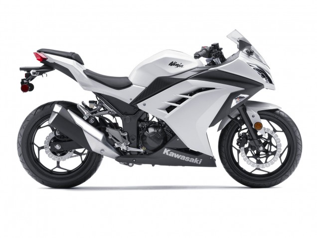 Acquista Carena Moto Kawasaki EX300 2013-2024 - Bianco Nero