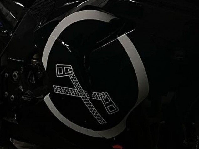 Acquista Carena Moto Kawasaki ZX10R 2006-2007 - Nero Lucido Bianco Circle