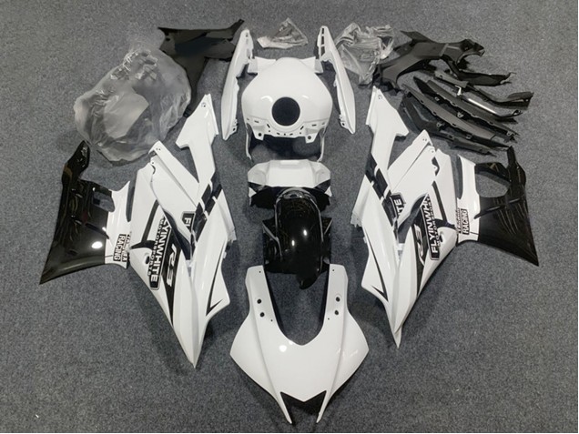 Acquista Carena Moto Yamaha YZF R3/R25 2022-2024 - Bianco Nero Lucido