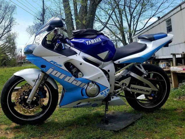Acquista Carena Moto Yamaha YZF 600 R6 1998-2002 - Bianco Blu Jordan