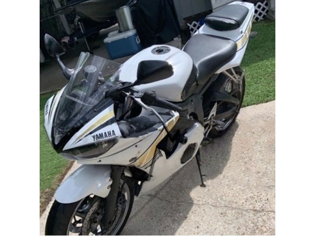 Acquista Carena Moto Yamaha YZF R6 2003-2004 - Bianco Oro
