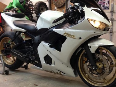 Acquista Carena Moto Yamaha YZF 600 R6 2005 - Bianco Oro