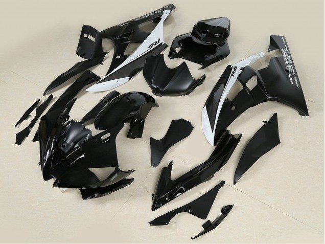 Acquista Carena Moto Yamaha YZF 600 R6 2006-2007 - Nero Lucido Nero Opaco Bianco Motul Michelin