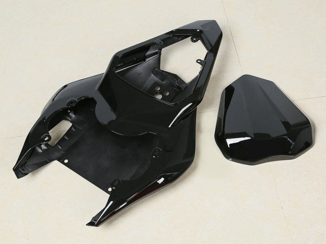 Acquista Carena Moto Yamaha YZF 600 R6 2006-2007 - Nero Lucido Nero Opaco Bianco Motul Michelin