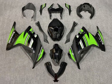 Acquista Carena Moto Kawasaki EX300 2013-2024 - Nero Lucido Verde Bianco Banda
