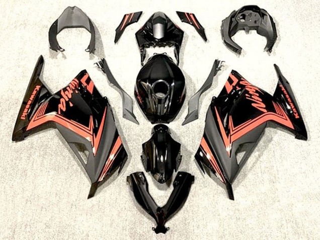 Acquista Carena Moto Kawasaki EX300 2013-2024 - Nero Lucido Arancia