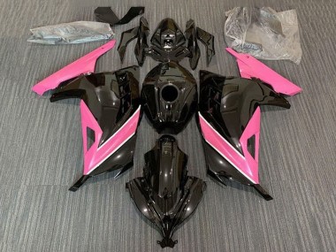 Acquista Carena Moto Kawasaki EX300 2013-2024 - Nero Lucido Rosa Bianco Banda