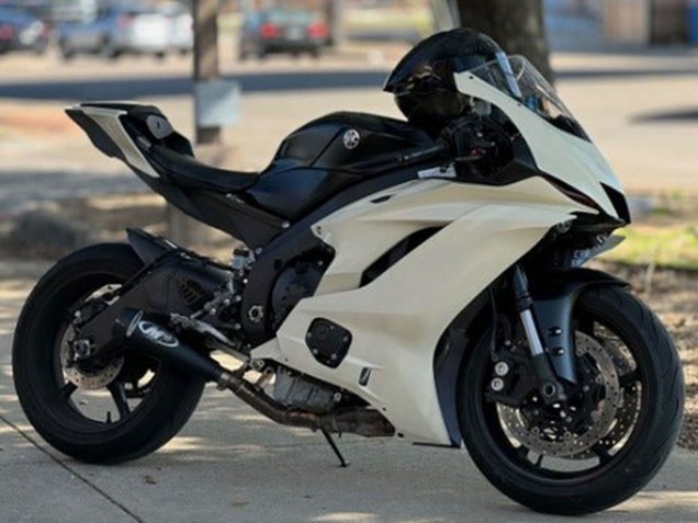 Acquista Carena Moto Kawasaki ZX6R 2013-2018 - Crema Bianco Nero Opaco