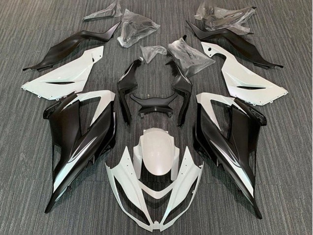 Acquista Kit Carena Moto Kawasaki ZX6R 2013-2018 - Bianco Nero Opaco