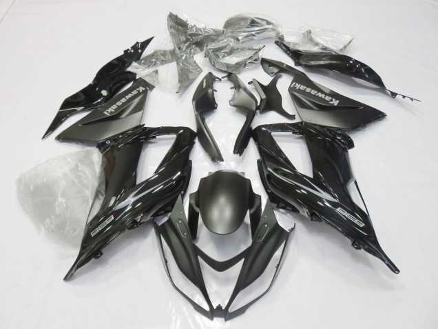 Acquista Carena Moto Kawasaki ZX6R 2013-2018 - Nero Lucido Nero Opaco