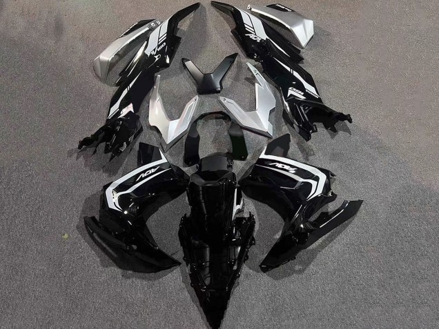 Acquista Carena Moto Honda ADV160 2022-2024 - Argento Nero Lucido