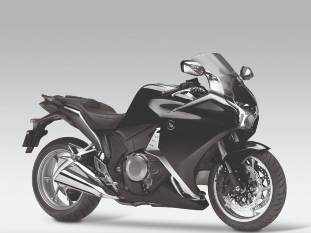 Acquista Carena Moto Honda VFR 1200 2010-2014 - Nero Lucido