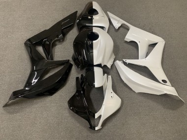 Acquista Nero Lucido/Bianco Diviso 07-08 CBR600RR Carene Moto
