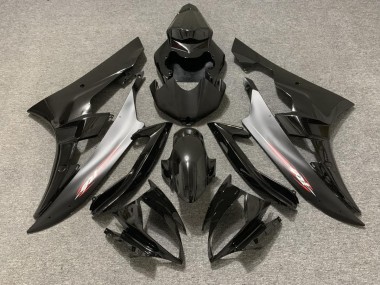 Acquista Perno Rosso Nero Opaco 06-07 R6 Carene Moto