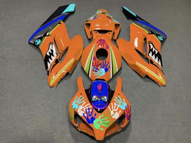 Acquista Squalo Arancione 04-05 CBR1000RR Carene Moto