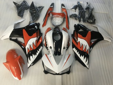 Acquista Squalo Arancione & Bianco 15-18 R3 Carene Moto
